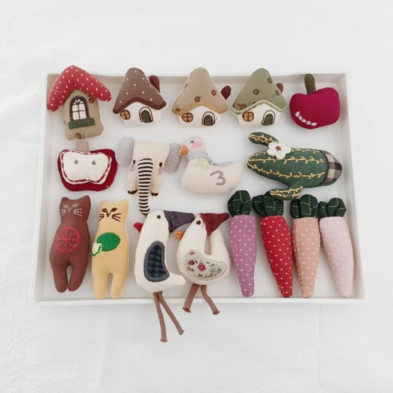 Winter Clothing Accessories - 愛らしいアヒルのニンジンハウスブローチ漫画の森ぬいぐるみピンコートバックパック用かわいい動物ブローチ冬服アクセサリー