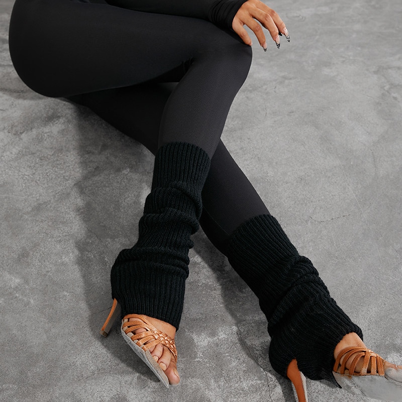 冬ラテンダンス服黒白ニット靴下ふくらはぎカバー女性ふくらはぎ - Winter Clothing Accessories のレビューと価格